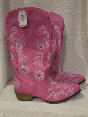 IUV EMBROIDERED COWGIRL BOOTS
